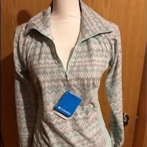 Columbia sweater shirt